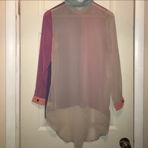 Color block button down blouse - Picture 2 of 4